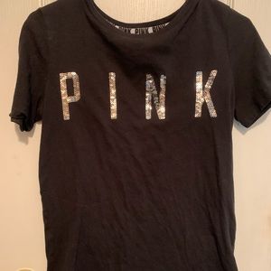 pink t-shirt